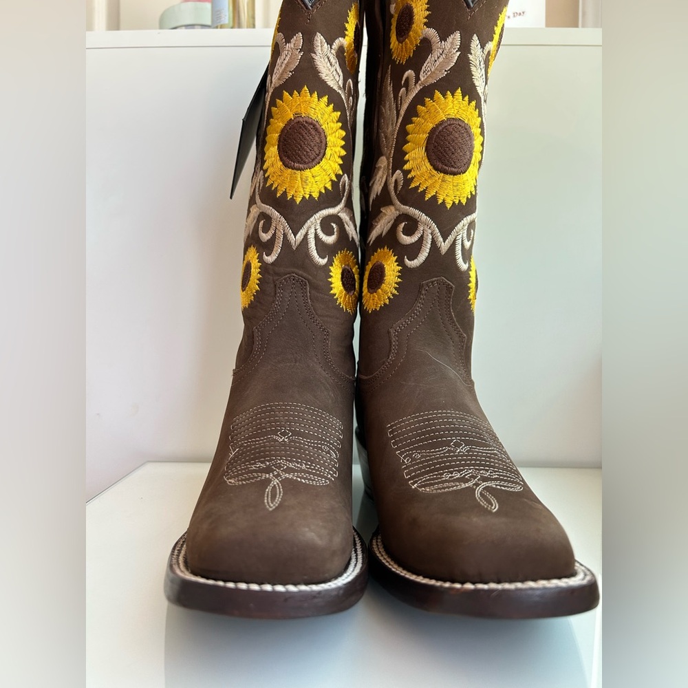 Centenario Brown Suede Cowboy Boots with Sunflower Embroidery - Picture 5 of 14